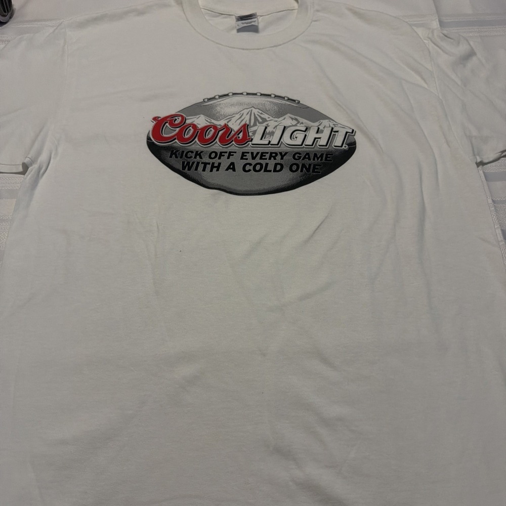 Coors Light Beer Football Graphic T-Shirt Mens Large White Gildan Heavy Cotton